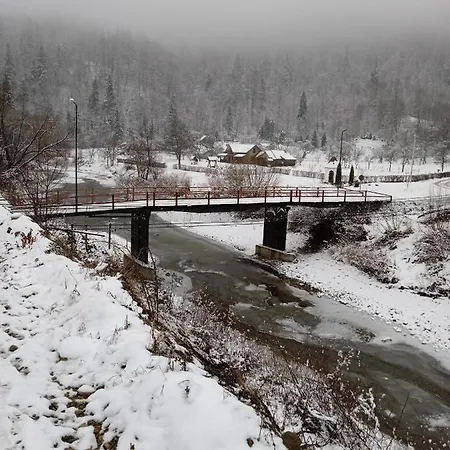 Садиба Федорчуків За Рікою1 Sheshory Exterior photo