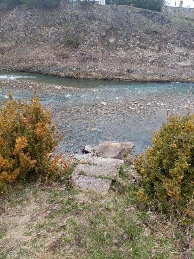 федорчуків за рікою1 * 舍绍里