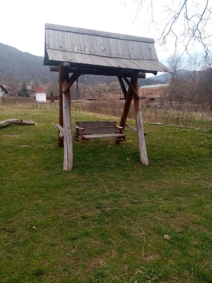 Holiday home федорчуків за рікою1